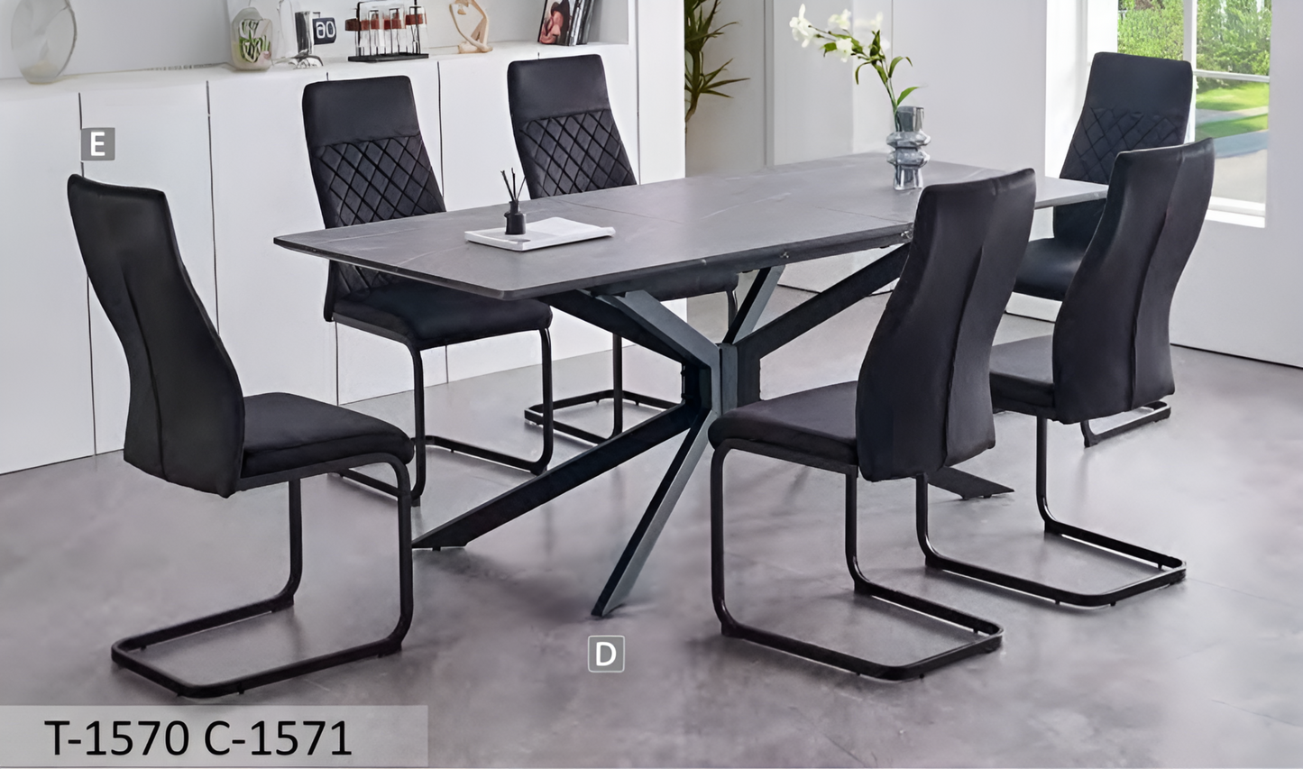 Ensemble de salle à manger extensible en faux marbre gris avec chaises en velours à piètement en C – T-1570
