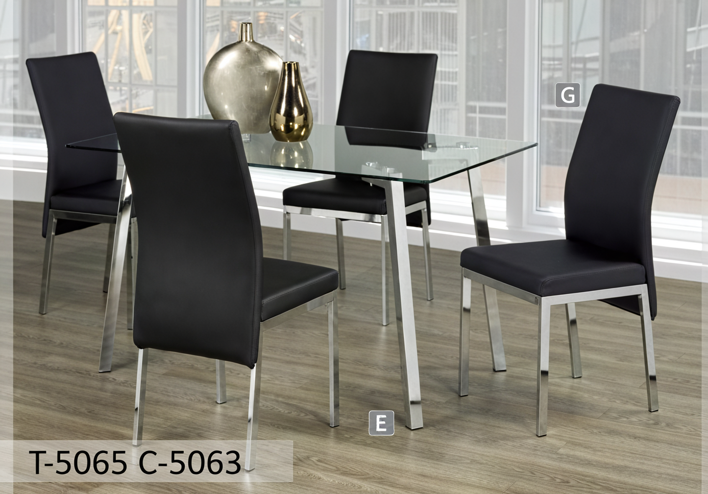 Ensemble de salle à manger élégant en verre avec pieds chromés – Modèle T-5065