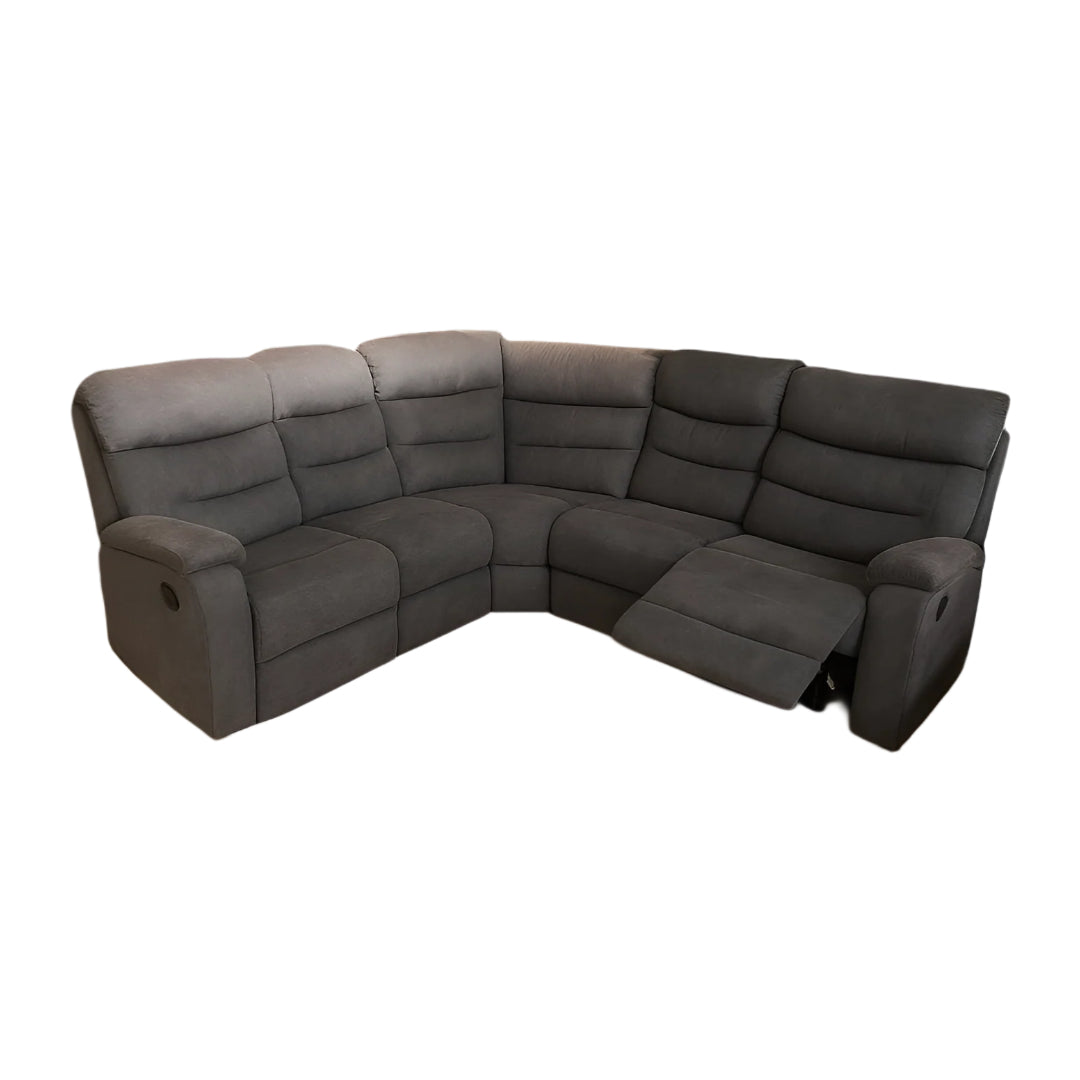 UltraPlush™ Manual‑Reclining Sectional in Woven Performance Fabric – 7006