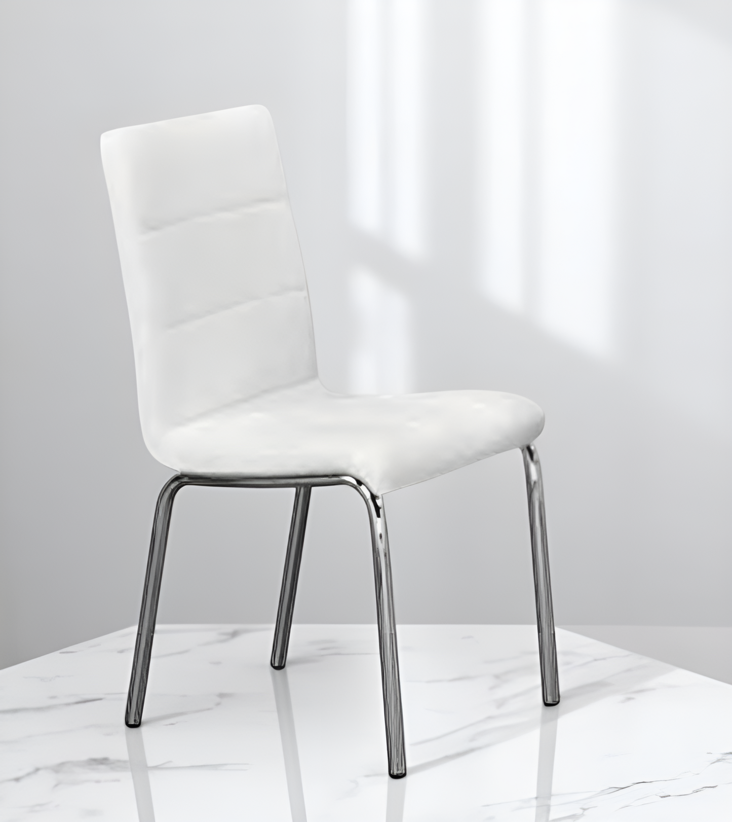 Chaise en polyuréthane – C-1760