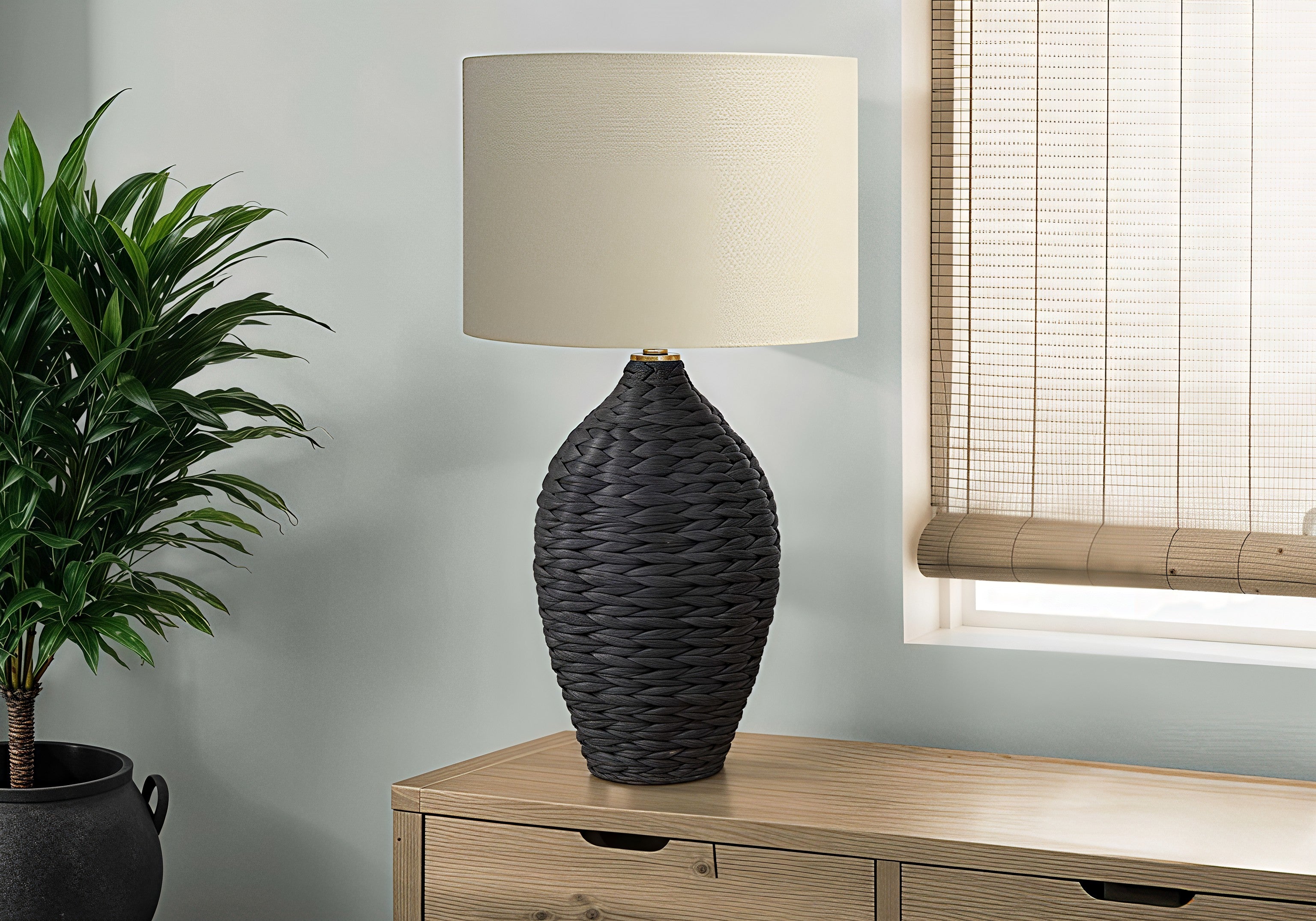 TERRA WEAVE™ – NATURAL RATTAN TABLE LAMP – I 9917