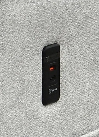 ARISTON™ – SOFA BED WITH USB CHARGING STATION – IF-9028 - Image 5