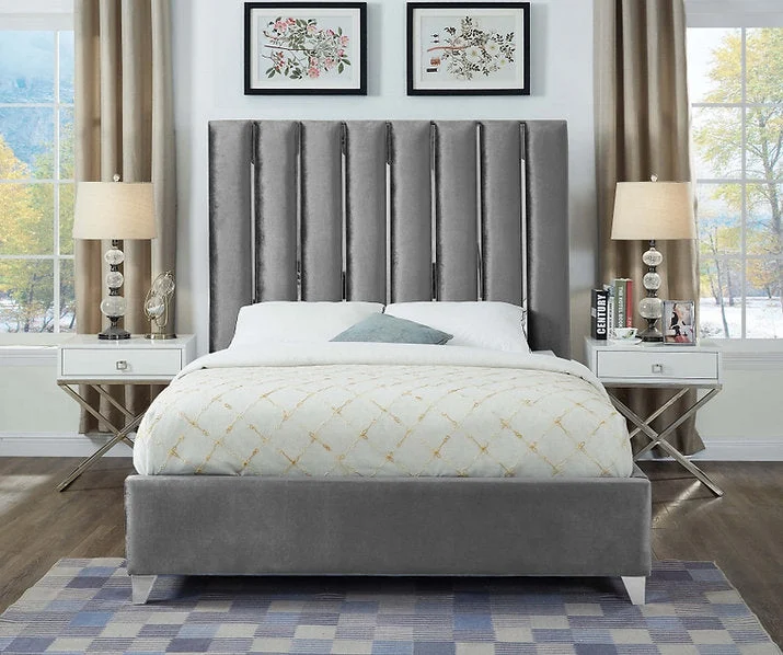 The Chrome Channel Design Features Velvet Bed – IF-5622 - Image 10